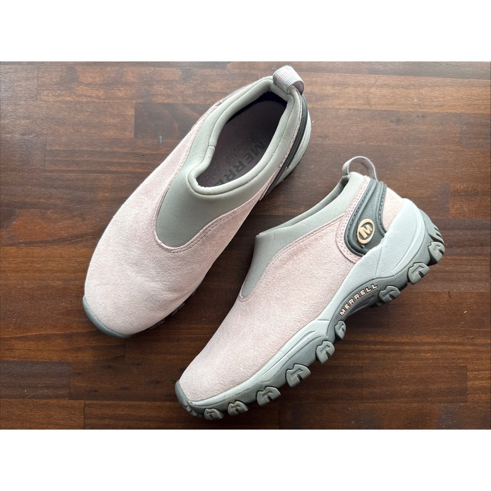 Merrell Satellite Mocs Slip on Loafers in Pale Pink suede  Women's SZ 7